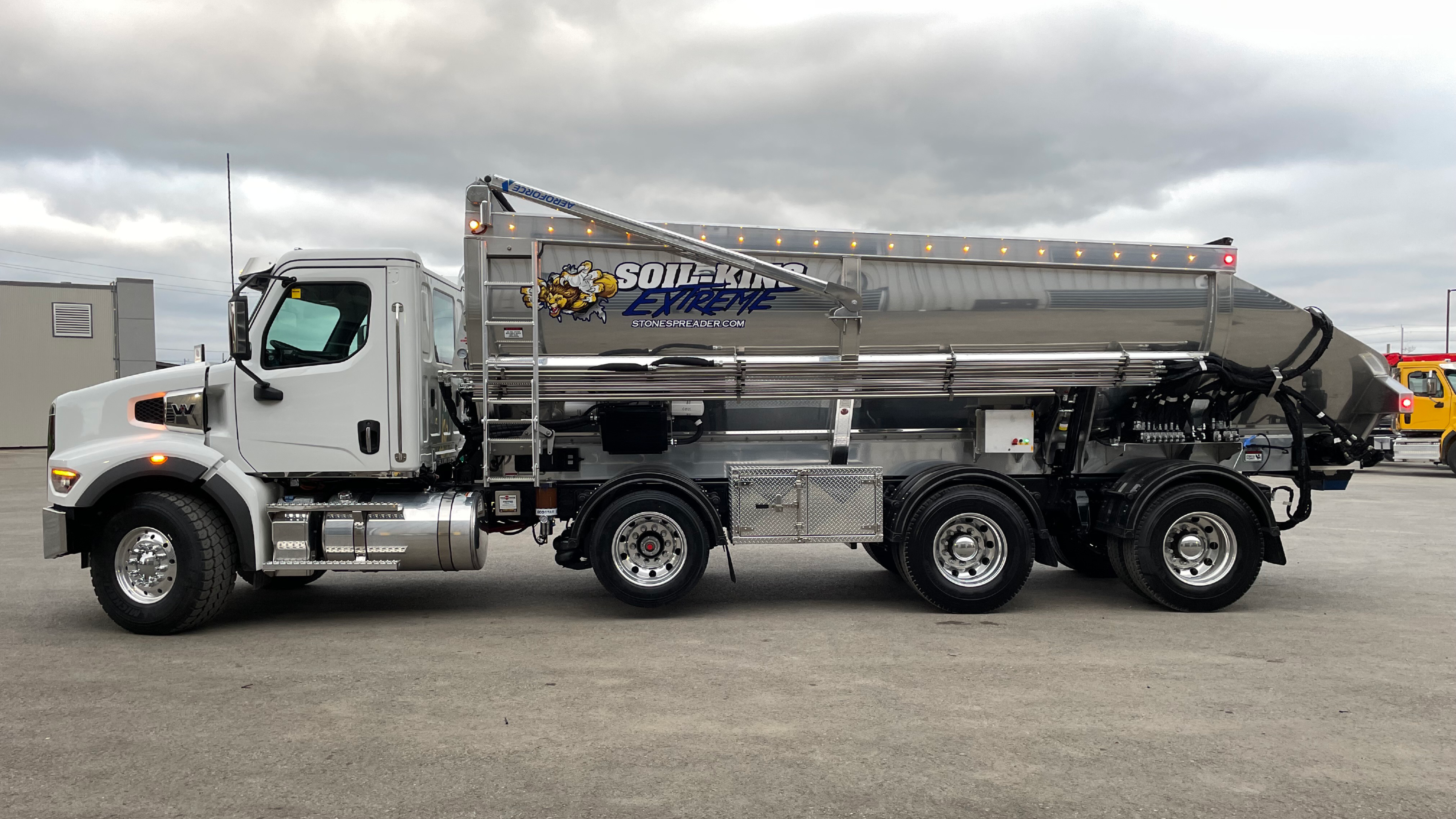 NEW (Available April) - 2025 Western Star 49X with SoilKing Extreme