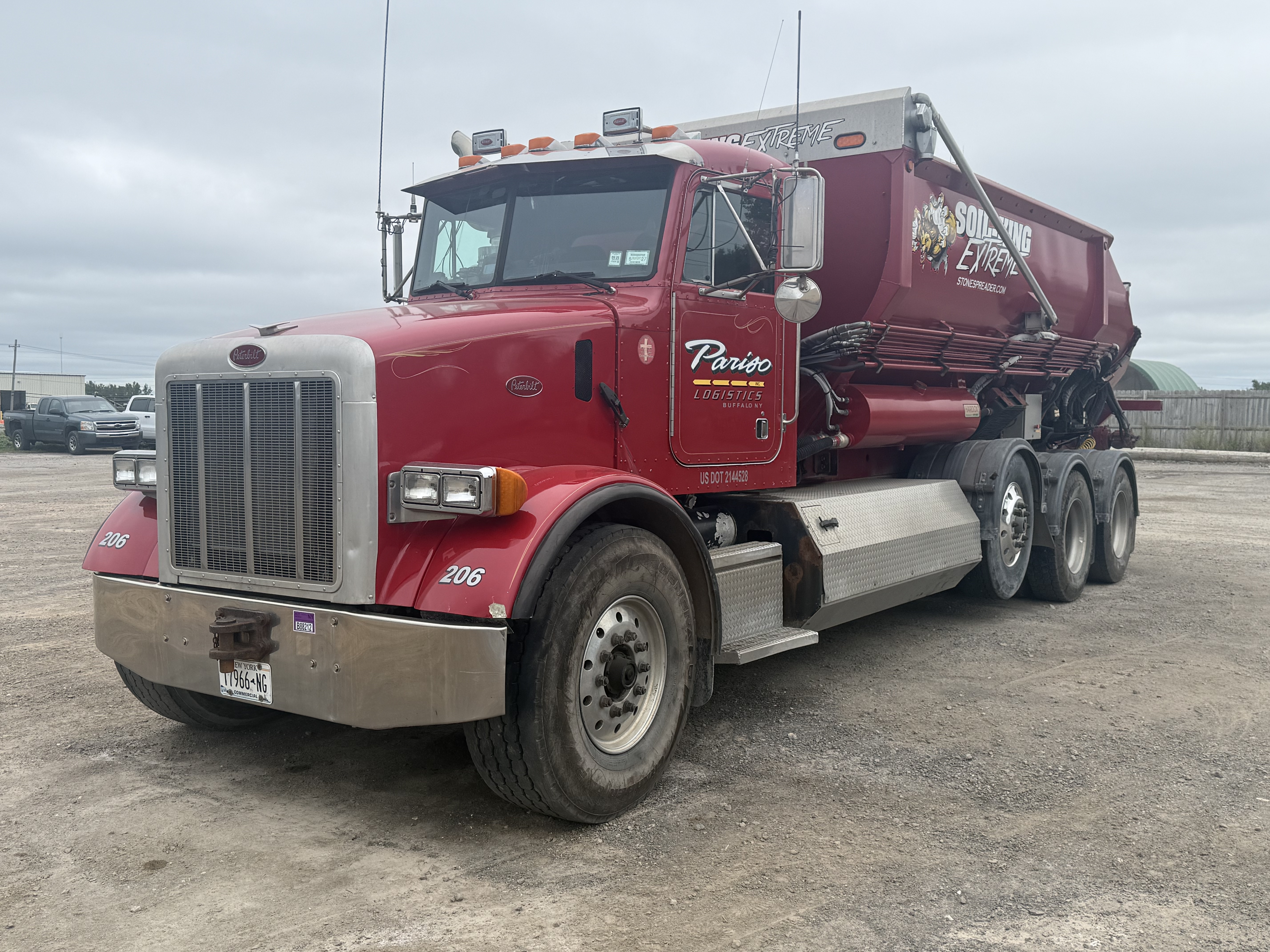 2002 Peterbilt 357 w/2020 XTR22 Soil King Extreme 