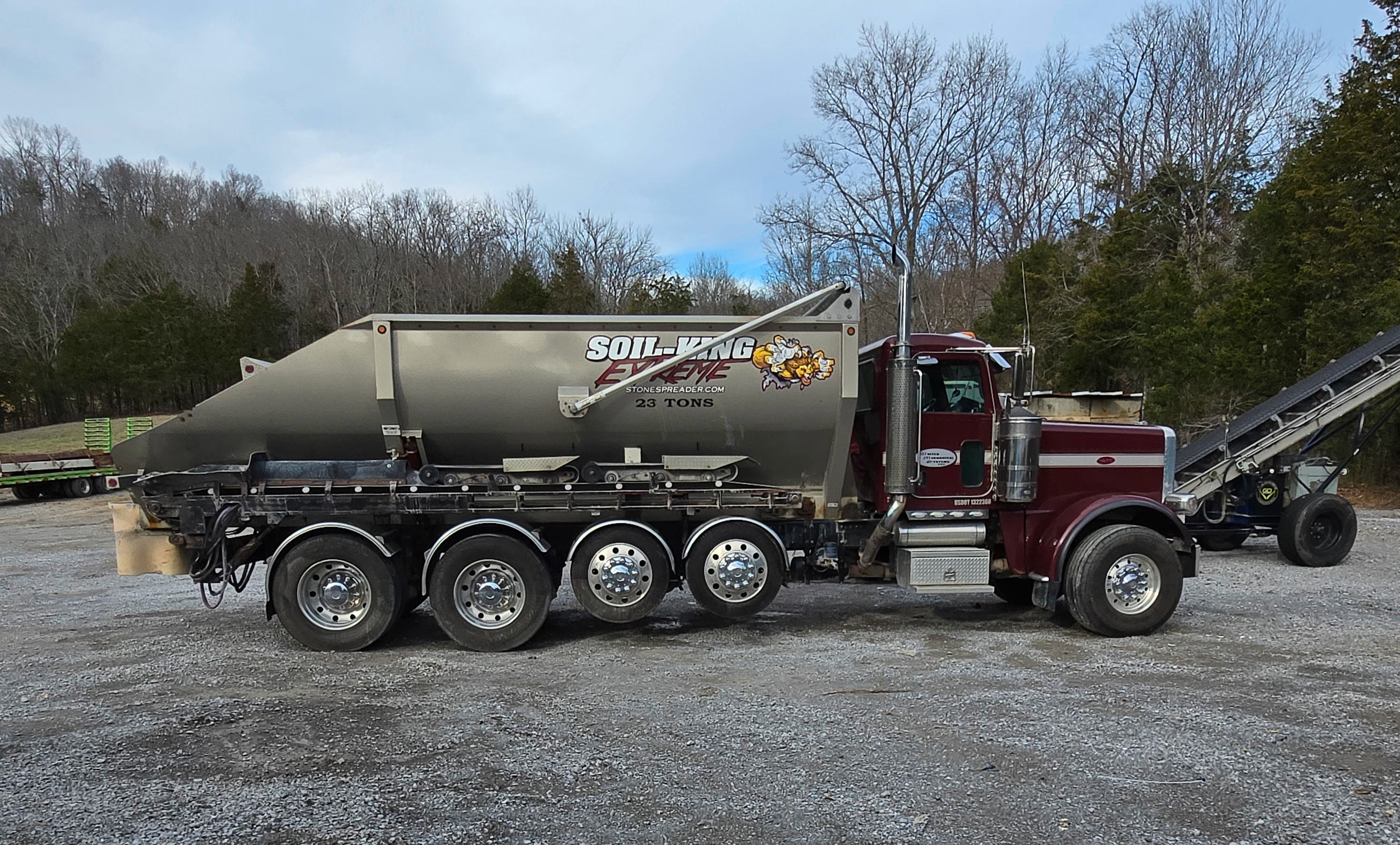 2016 Peterbilt w/ XTR22 SoilKing Extreme