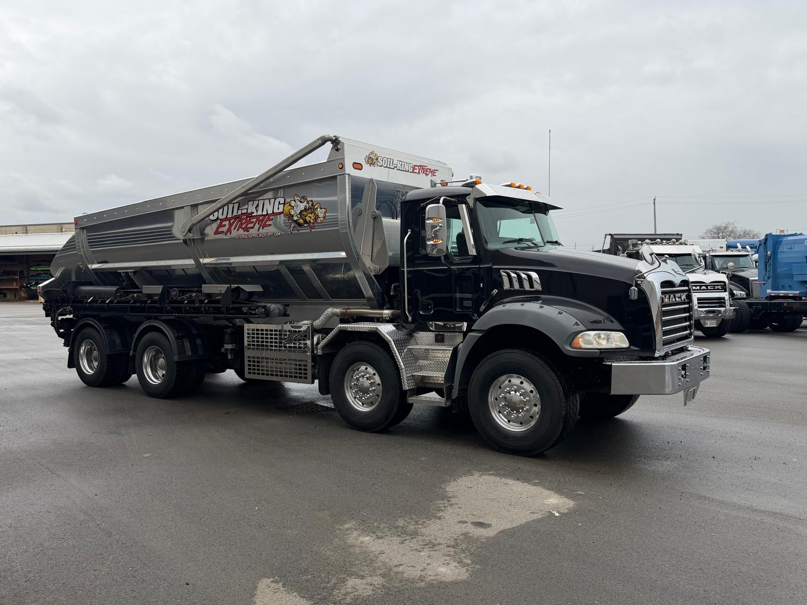 2022 Mack w/Soil King Extreme